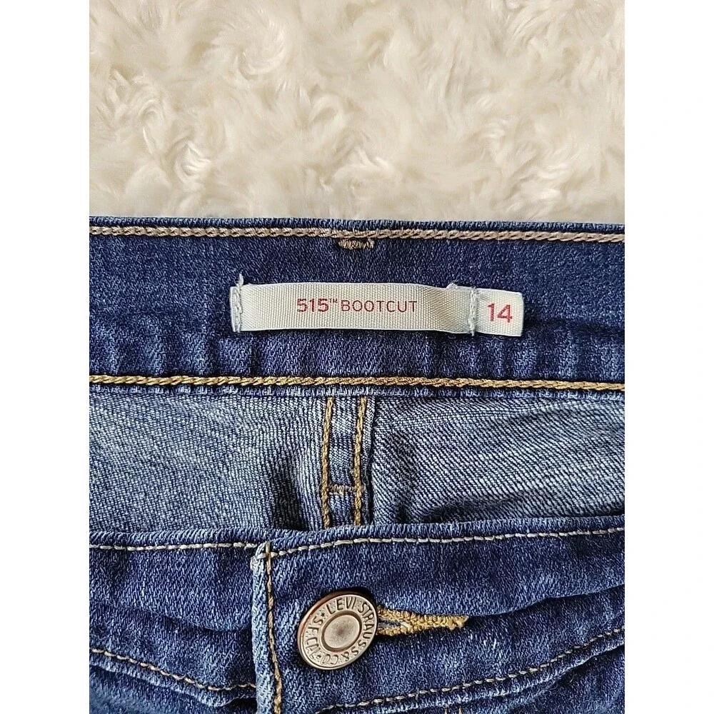 Levi Women's 515 Bootcut Stretch Dark Wash Mid Rise Denim Jeans | Sz 14 (32x32) - Picture 4 of 14